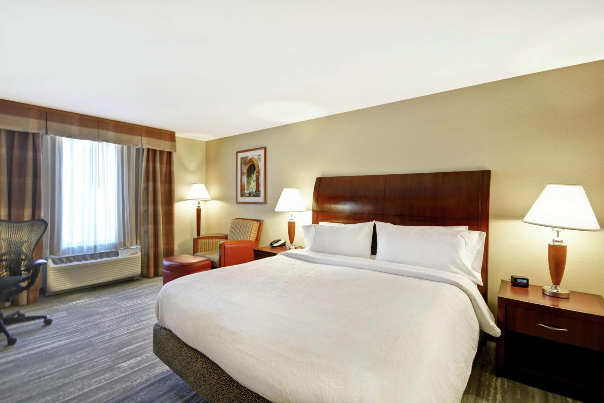 Hilton Garden Inn Riverhead Eksteriør bilde