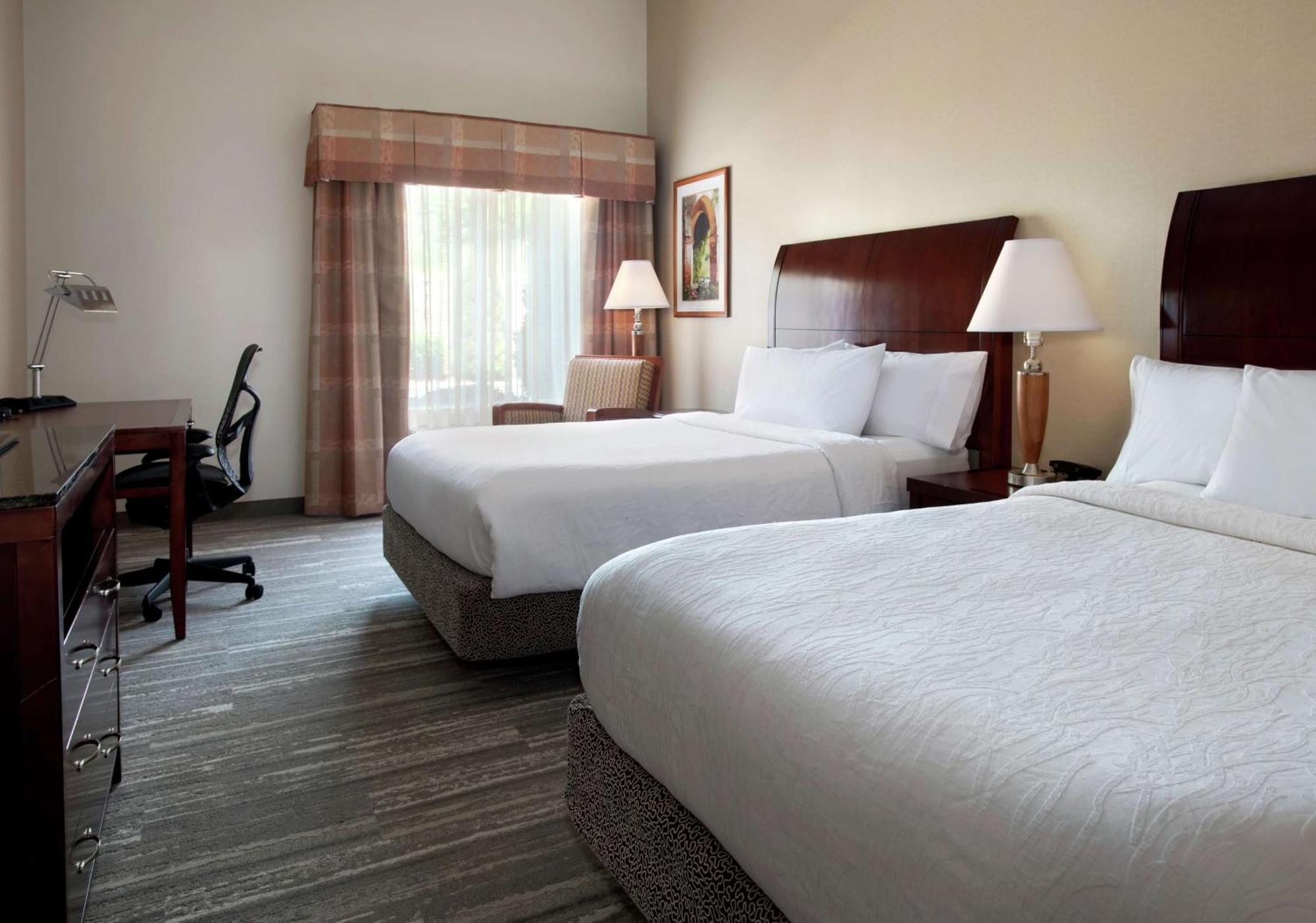 Hilton Garden Inn Riverhead Eksteriør bilde