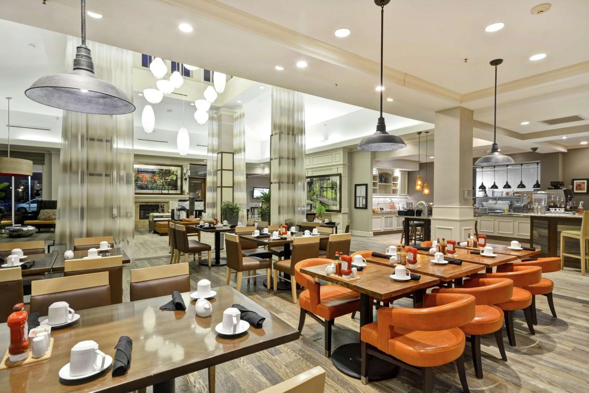 Hilton Garden Inn Riverhead Eksteriør bilde