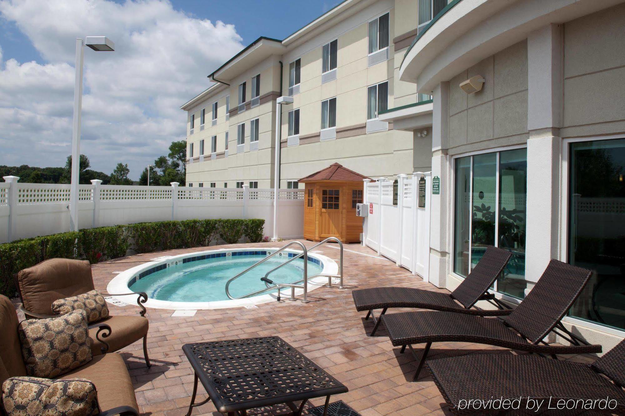 Hilton Garden Inn Riverhead Eksteriør bilde