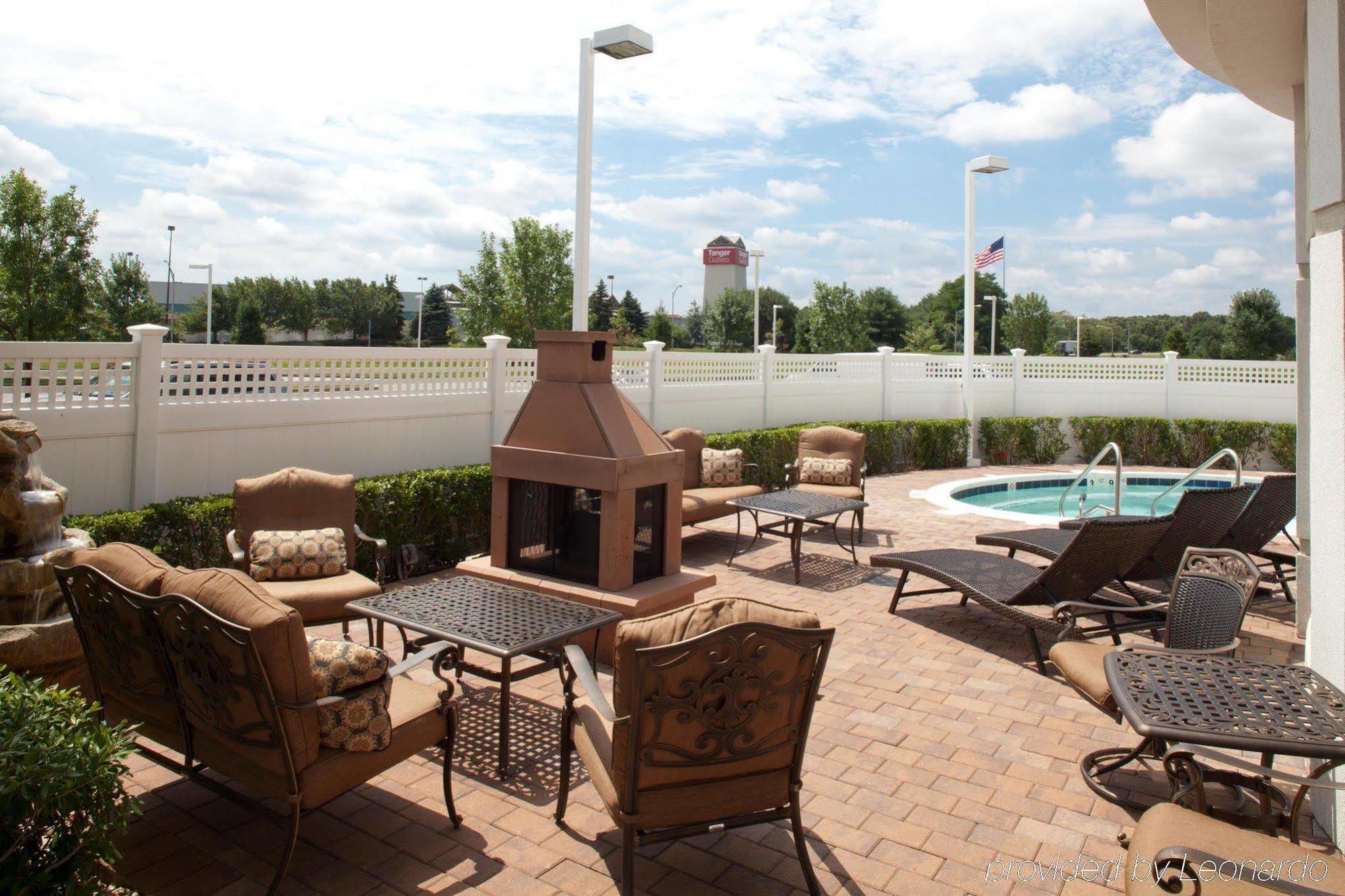 Hilton Garden Inn Riverhead Eksteriør bilde
