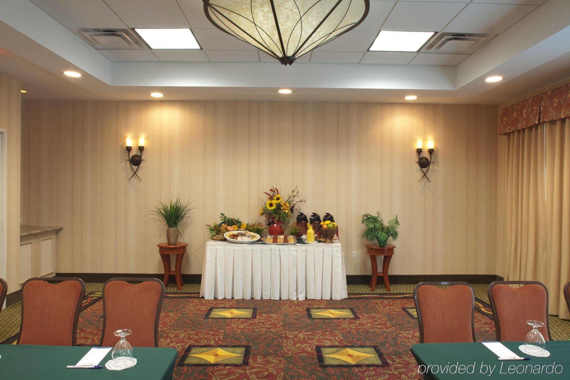 Hilton Garden Inn Riverhead Eksteriør bilde